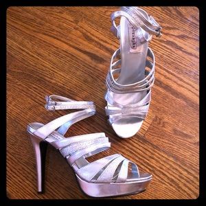 Dyeables Silver & Glitter Strapped High Heels